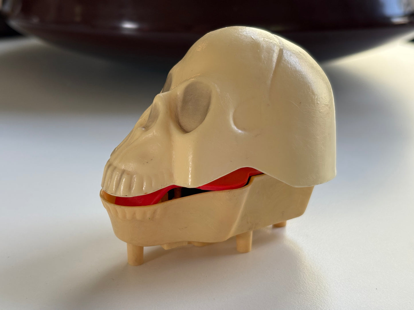 1960’s Fun World, Inc. Chattering Skull Toy