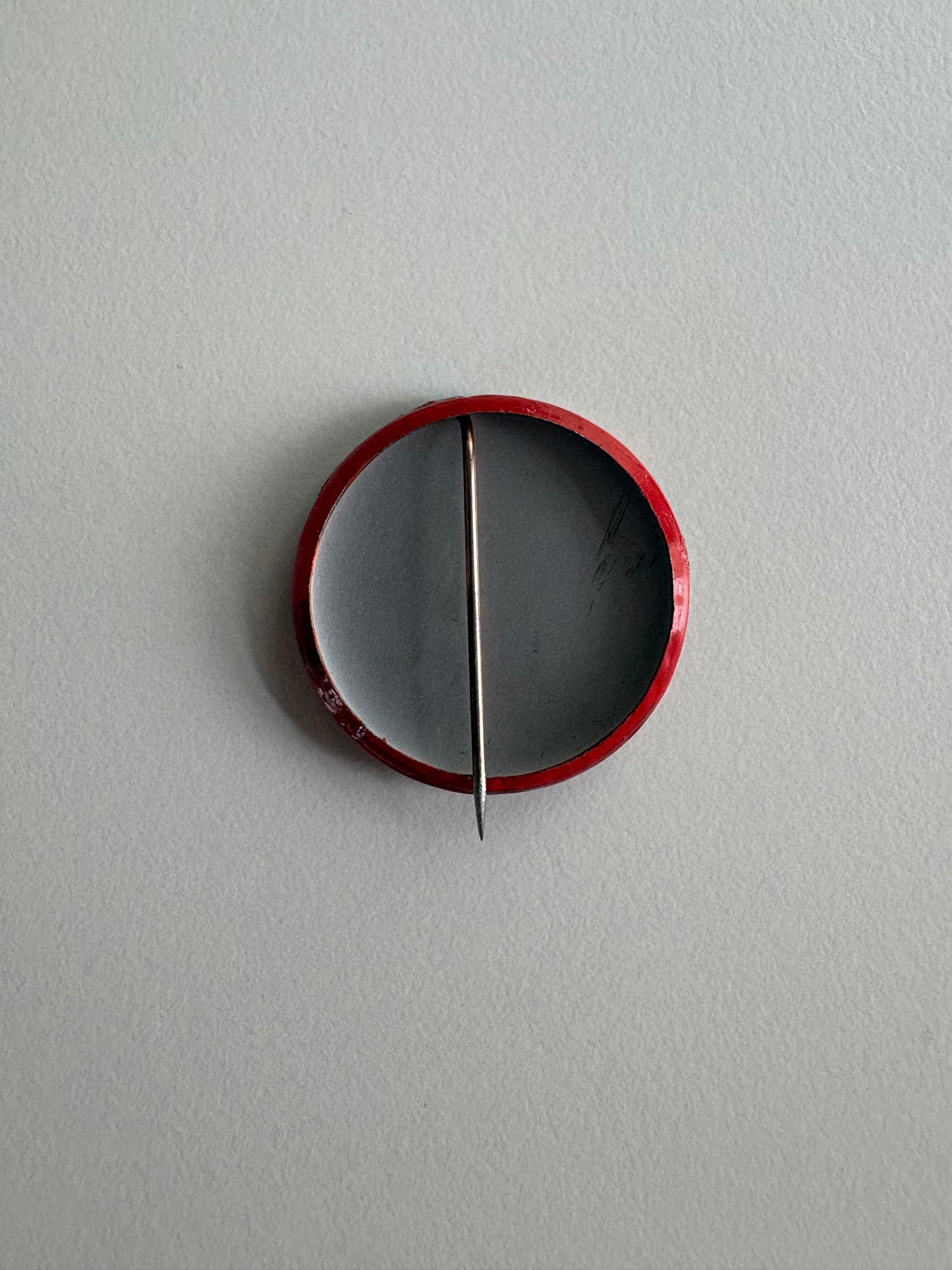 Ex Politician Button Abwärts 1”